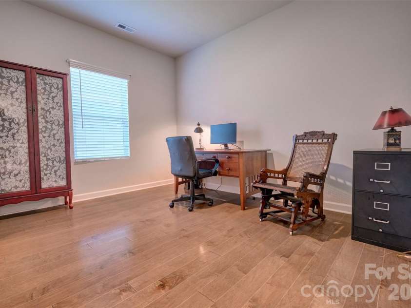 9244 Dunwich Drive, Gastonia, NC 28056.  MLS# CAR4376593, YatesRealty ID 35851. 
