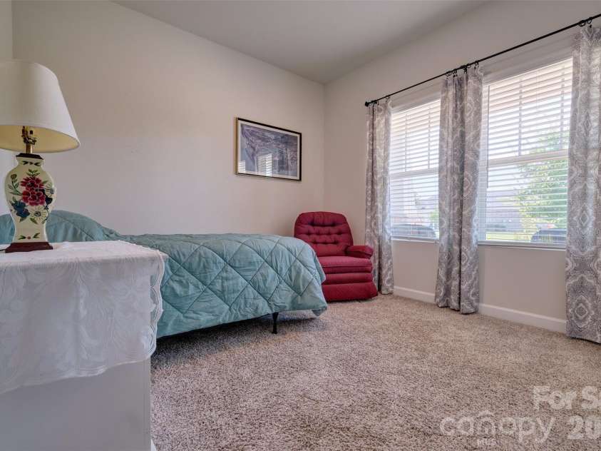 9244 Dunwich Drive, Gastonia, NC 28056.  MLS# CAR4376593, YatesRealty ID 35851. 