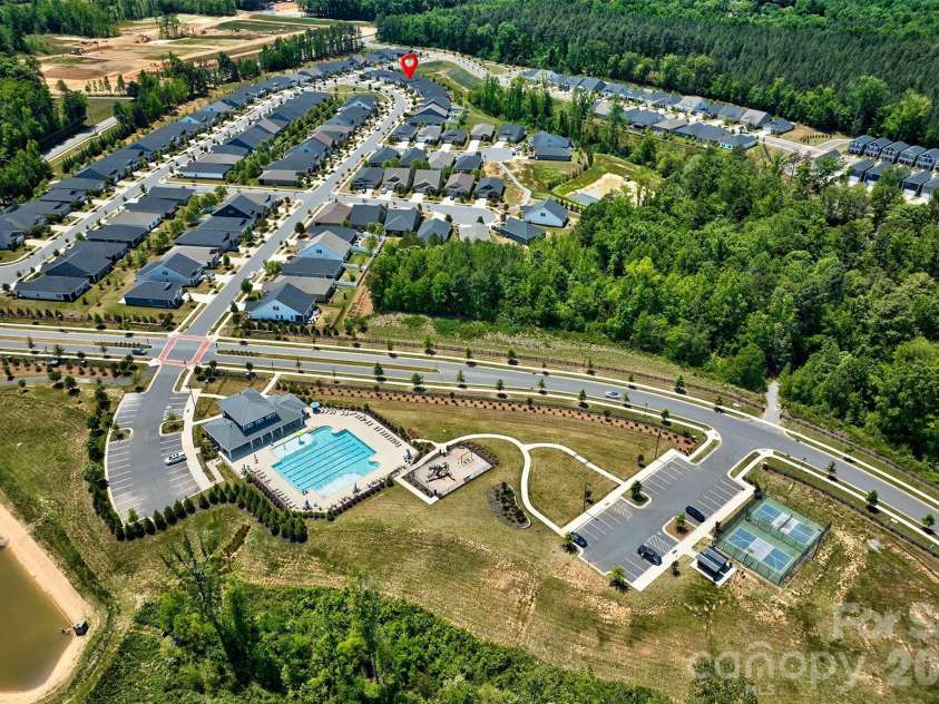 9244 Dunwich Drive, Gastonia, NC 28056.  MLS# CAR4376593, YatesRealty ID 35851. 