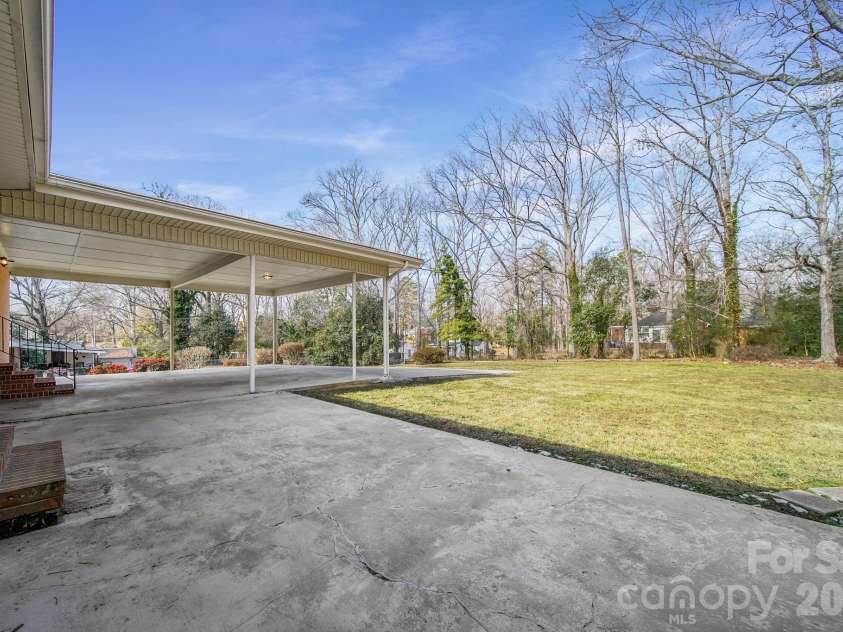 701 Oakwood Avenue, Albemarle, NC 28001.  MLS# CAR4342578, YatesRealty ID 35852. 
