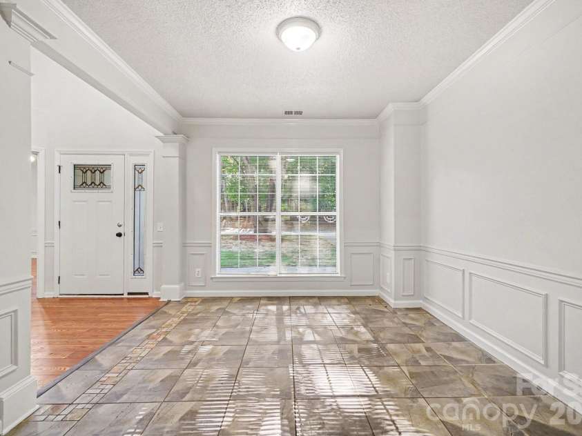 11921 Moonshadow Lane, Huntersville, NC 28078.  MLS# CAR4397466, YatesRealty ID 35853. 
