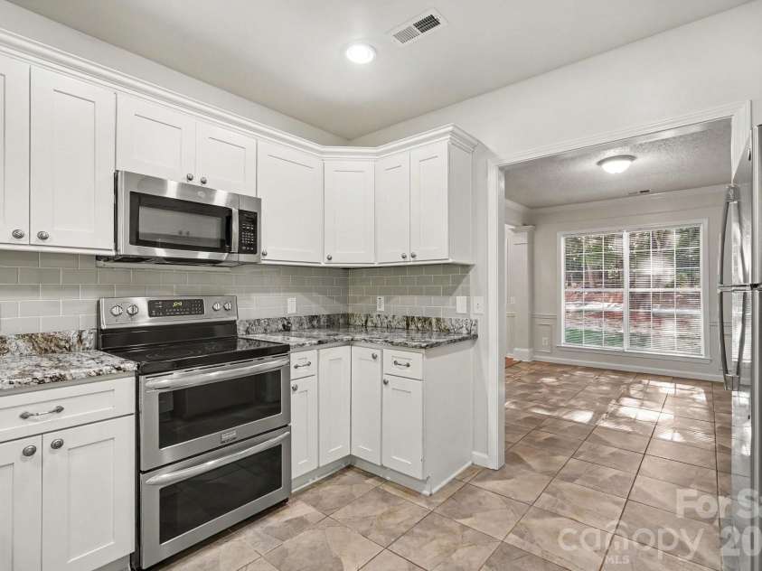 11921 Moonshadow Lane, Huntersville, NC 28078.  MLS# CAR4397466, YatesRealty ID 35853. 
