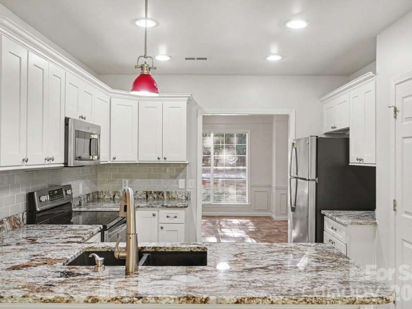 11921 Moonshadow Lane, Huntersville, NC 28078.  MLS# CAR4397466, YatesRealty ID 35853. 