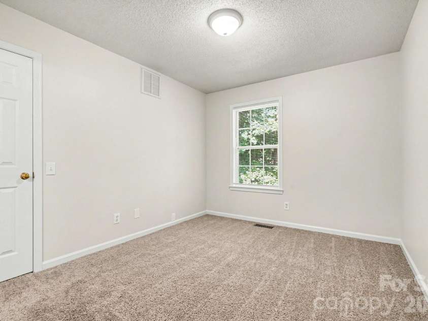 11921 Moonshadow Lane, Huntersville, NC 28078.  MLS# CAR4397466, YatesRealty ID 35853. 