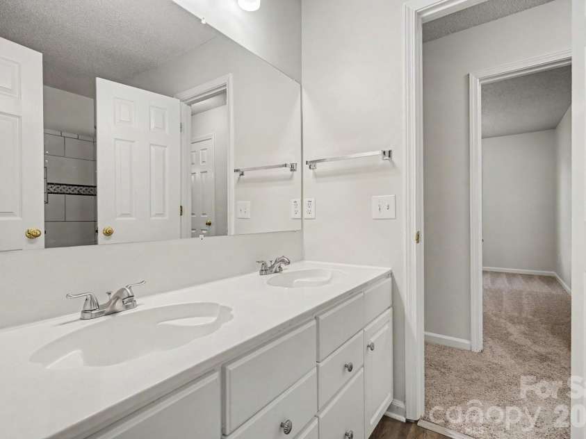 11921 Moonshadow Lane, Huntersville, NC 28078.  MLS# CAR4397466, YatesRealty ID 35853. 