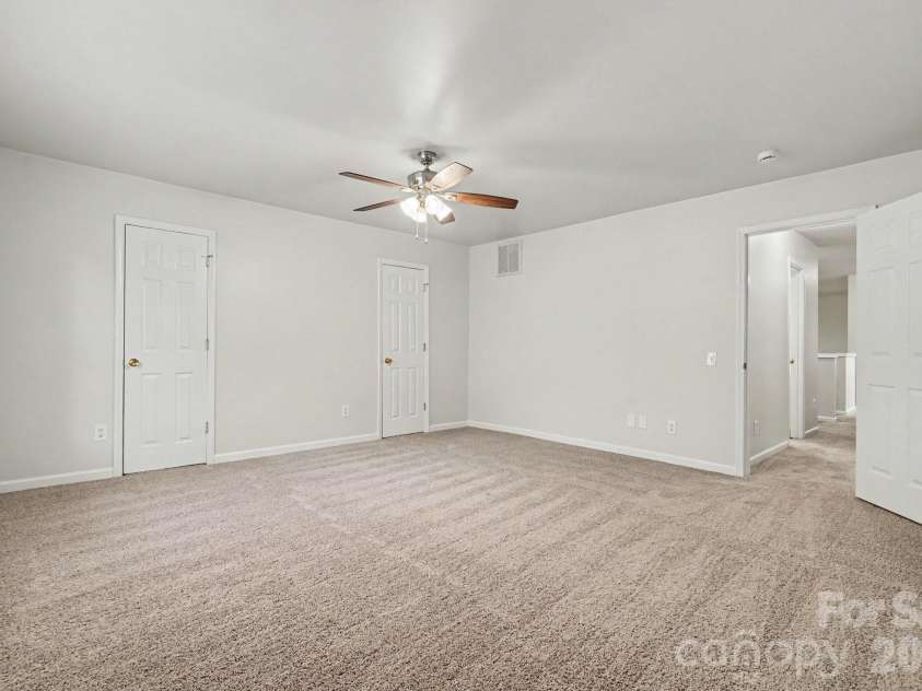 11921 Moonshadow Lane, Huntersville, NC 28078.  MLS# CAR4397466, YatesRealty ID 35853. 