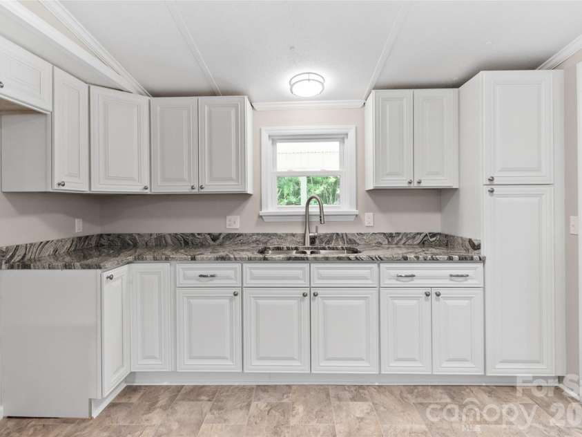 1882 Williams Circle, Lancaster, SC 29720.  MLS# CAR4399687, YatesRealty ID 35854. 