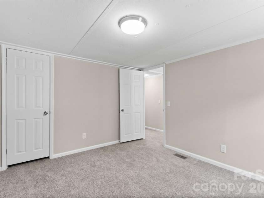 1882 Williams Circle, Lancaster, SC 29720.  MLS# CAR4399687, YatesRealty ID 35854. 