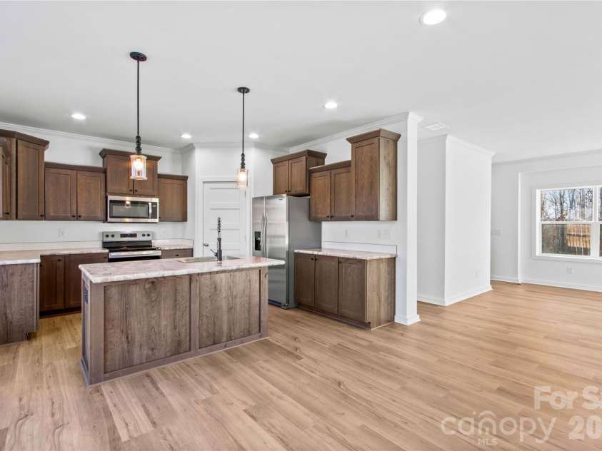 447 Lookout Dam Road, Statesville, NC 28625.  MLS# CAR4401475, YatesRealty ID 35857. 
