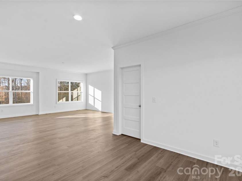 447 Lookout Dam Road, Statesville, NC 28625.  MLS# CAR4401475, YatesRealty ID 35857. 
