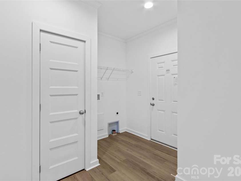 447 Lookout Dam Road, Statesville, NC 28625.  MLS# CAR4401475, YatesRealty ID 35857. 