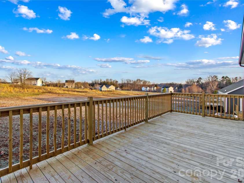 447 Lookout Dam Road, Statesville, NC 28625.  MLS# CAR4401475, YatesRealty ID 35857. 