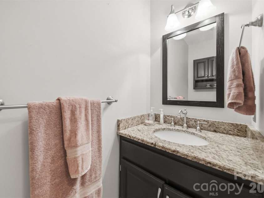 1032 30th Avenue Lane, Hickory, NC 28601.  MLS# CAR4393114, YatesRealty ID 35858. 