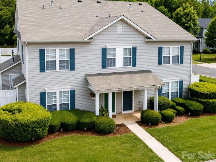 2049 Flushing Court, Charlotte, NC 28215.  MLS# CAR4396965, YatesRealty ID 35859. 
