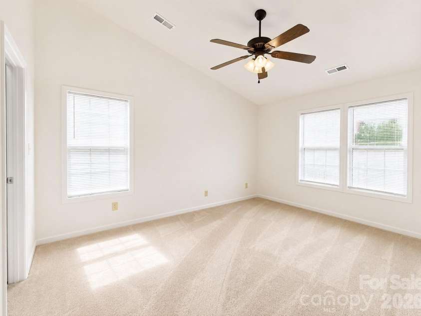 2049 Flushing Court, Charlotte, NC 28215.  MLS# CAR4396965, YatesRealty ID 35859. 