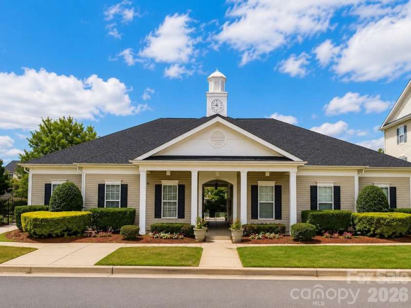 2049 Flushing Court, Charlotte, NC 28215.  MLS# CAR4396965, YatesRealty ID 35859. 