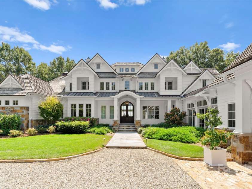 124 Wellcraft Court, Mooresville, NC 28117.  MLS# CAR4227104, YatesRealty ID 3586. Front, northern facing elevation.