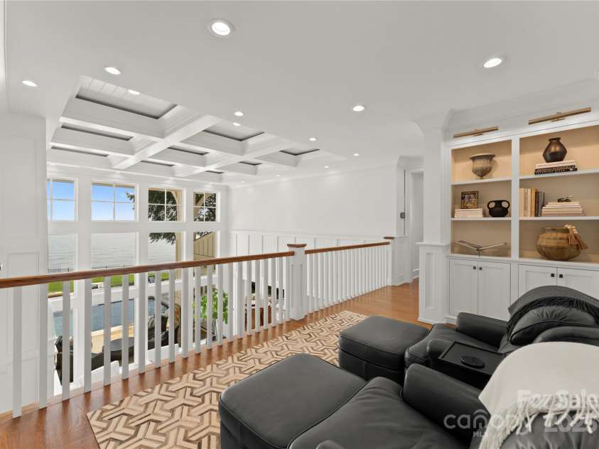 124 Wellcraft Court, Mooresville, NC 28117.  MLS# CAR4227104, YatesRealty ID 3586. Loft overlooking the foyer and gathering room.