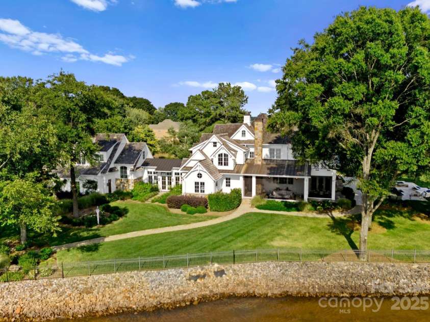 124 Wellcraft Court, Mooresville, NC 28117.  MLS# CAR4227104, YatesRealty ID 3586. Side, western facing, elevation.