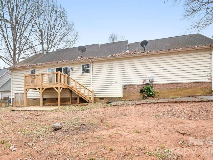 177 Highland Woods Court, Denver, NC 28037.  MLS# CAR4333718, YatesRealty ID 3586. 