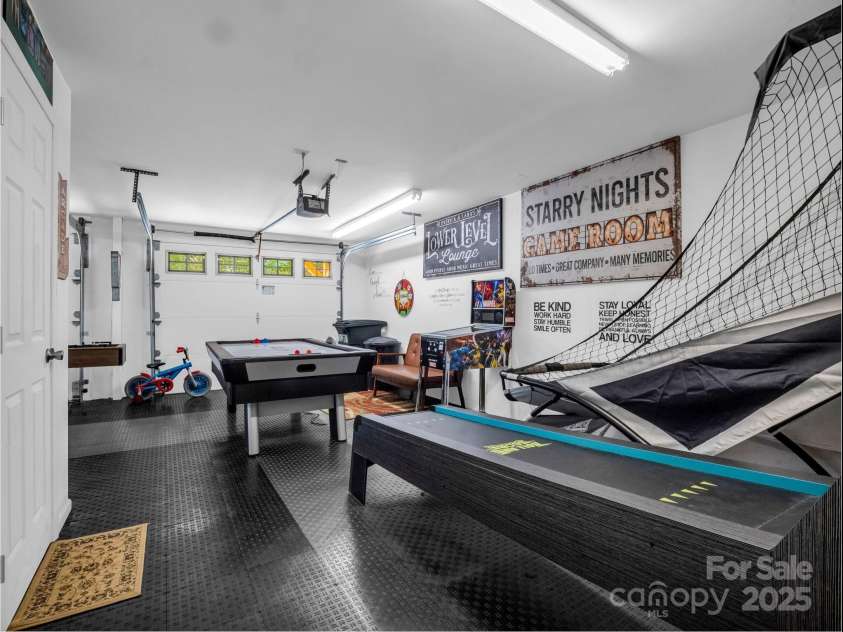 219 Highland Heights, Lake Lure, NC 28746.  MLS# CAR4172812, YatesRealty ID 3586. 