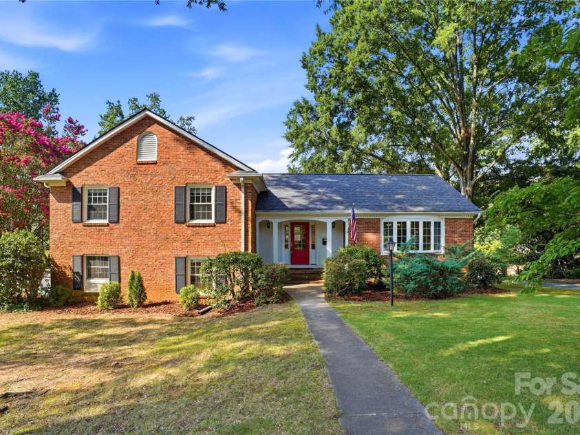 3900 Blowing Rock Way, Charlotte, NC 28210.  MLS# CAR4400075, YatesRealty ID 35861. 