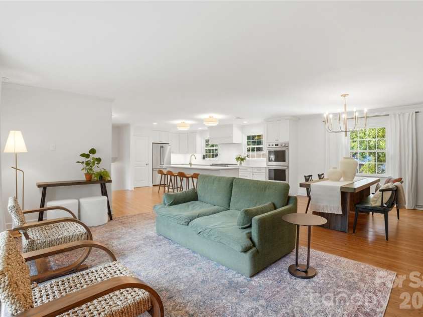 3900 Blowing Rock Way, Charlotte, NC 28210.  MLS# CAR4400075, YatesRealty ID 35861. 
