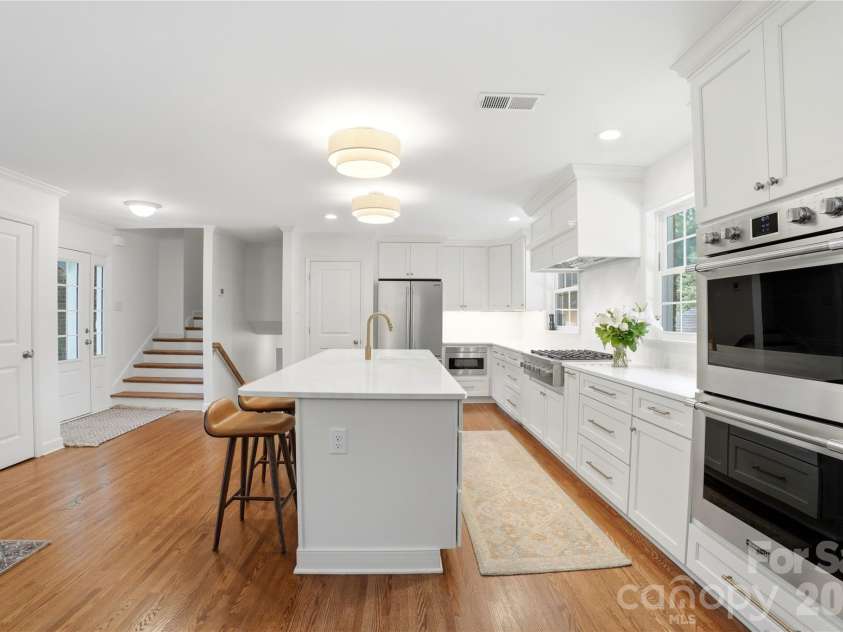 3900 Blowing Rock Way, Charlotte, NC 28210.  MLS# CAR4400075, YatesRealty ID 35861. 