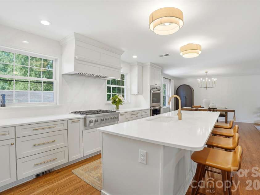 3900 Blowing Rock Way, Charlotte, NC 28210.  MLS# CAR4400075, YatesRealty ID 35861. 