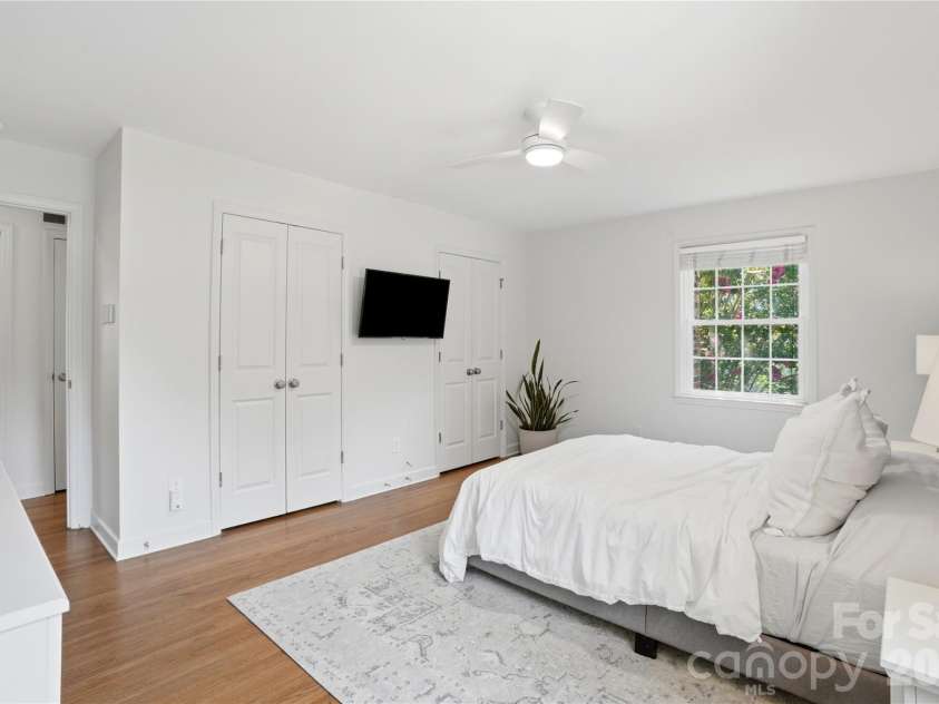 3900 Blowing Rock Way, Charlotte, NC 28210.  MLS# CAR4400075, YatesRealty ID 35861. 