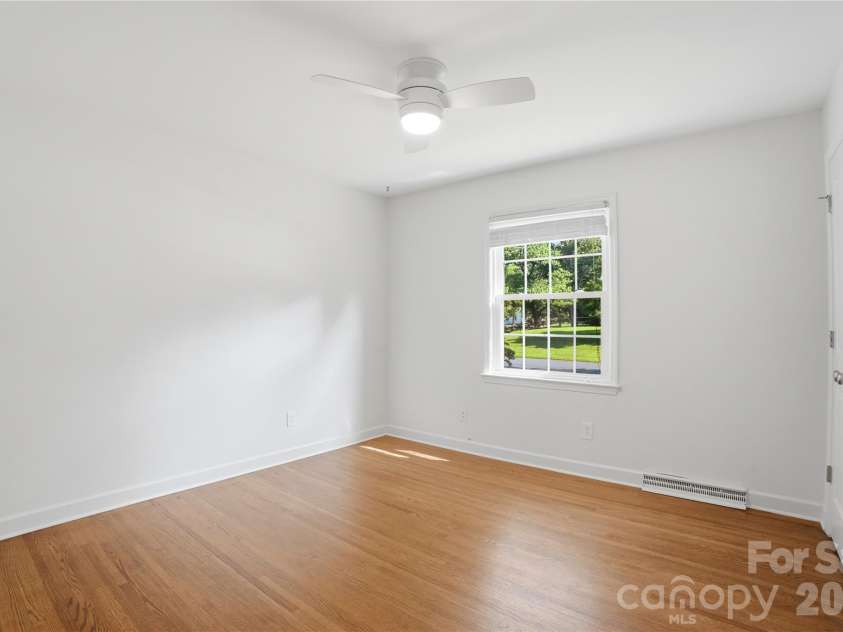 3900 Blowing Rock Way, Charlotte, NC 28210.  MLS# CAR4400075, YatesRealty ID 35861. 