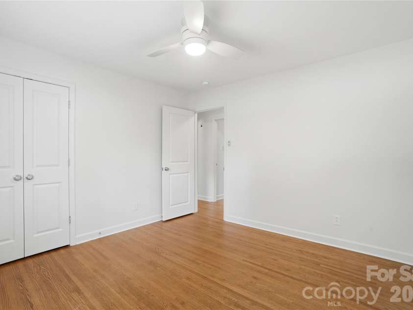 3900 Blowing Rock Way, Charlotte, NC 28210.  MLS# CAR4400075, YatesRealty ID 35861. 