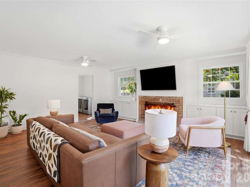 3900 Blowing Rock Way, Charlotte, NC 28210.  MLS# CAR4400075, YatesRealty ID 35861. 