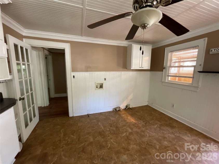 500 Brookside Drive, Shelby, NC 28150.  MLS# CAR4402367, YatesRealty ID 35863. 
