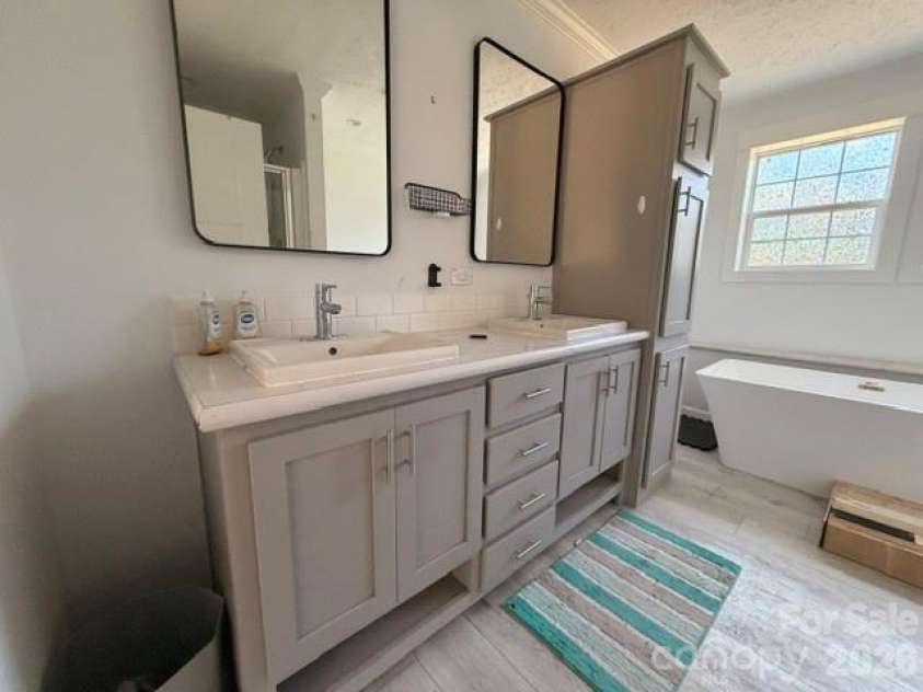 3103 Peaceful Meadows Drive, Morganton, NC 28655.  MLS# CAR4400362, YatesRealty ID 35866. Primary bathroom