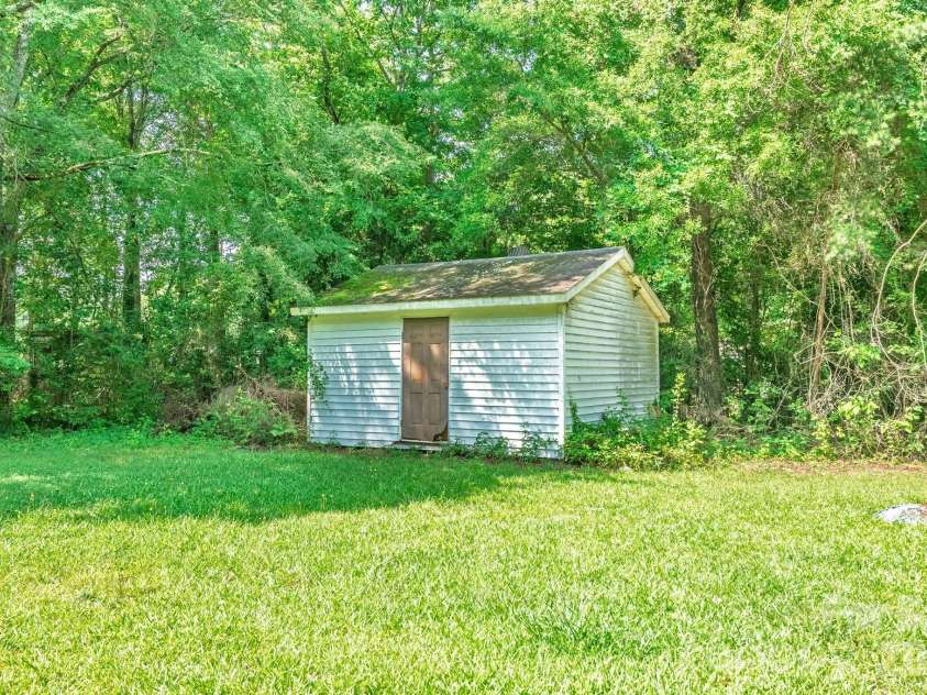 11101 Coble Road, Charlotte, NC 28227.  MLS# CAR4401595, YatesRealty ID 35867. 