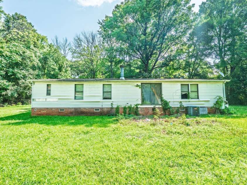11101 Coble Road, Charlotte, NC 28227.  MLS# CAR4401595, YatesRealty ID 35867. 