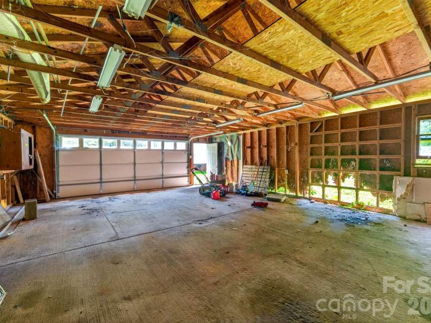 11101 Coble Road, Charlotte, NC 28227.  MLS# CAR4401595, YatesRealty ID 35867. 