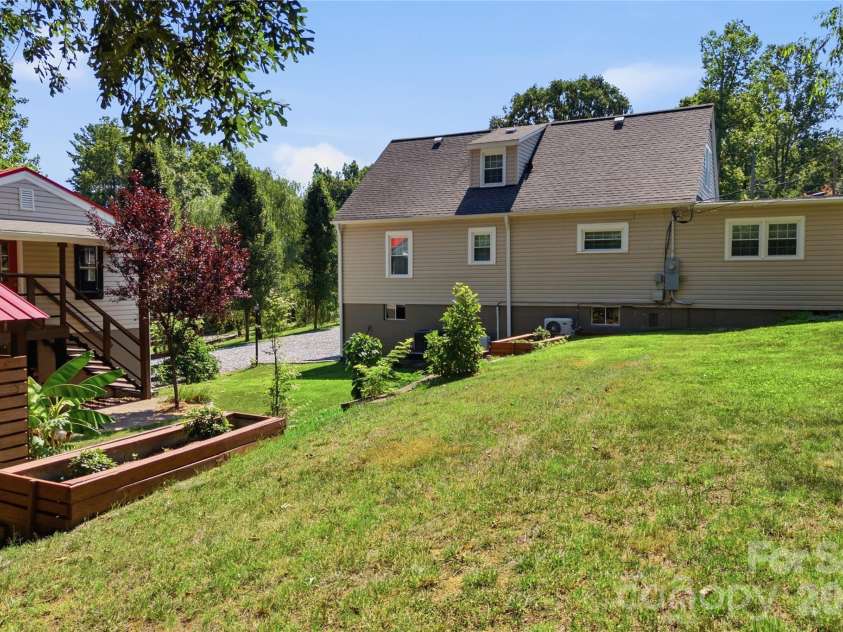 904 Bounous Street, Valdese, NC 28690.  MLS# CAR4402377, YatesRealty ID 35870. 