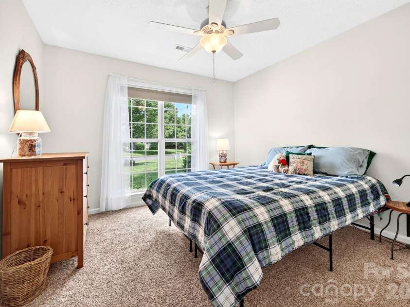 35 Meadow Pathway Drive, Fletcher, NC 28732.  MLS# CAR4395042, YatesRealty ID 35871. 2nd Bedroom