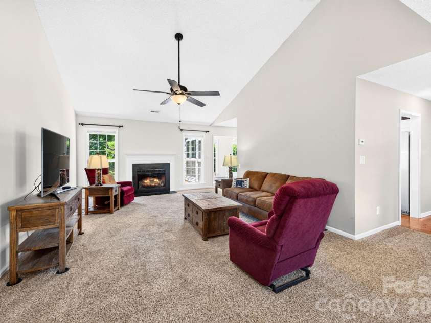 35 Meadow Pathway Drive, Fletcher, NC 28732.  MLS# CAR4395042, YatesRealty ID 35871. 