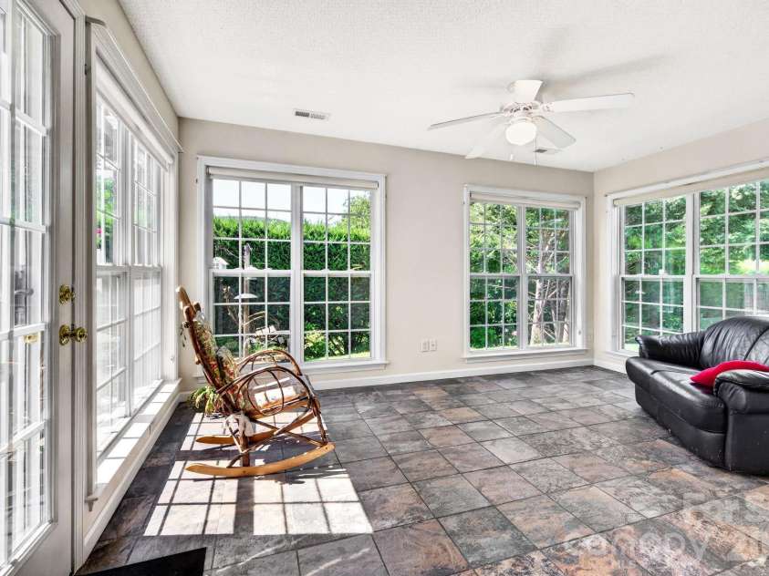 35 Meadow Pathway Drive, Fletcher, NC 28732.  MLS# CAR4395042, YatesRealty ID 35871. Sunroom