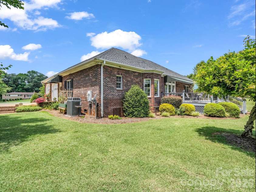 343 Countryside Drive, Forest City, NC 28043.  MLS# CAR4400584, YatesRealty ID 35872. 