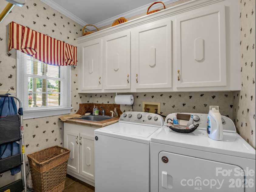 343 Countryside Drive, Forest City, NC 28043.  MLS# CAR4400584, YatesRealty ID 35872. 