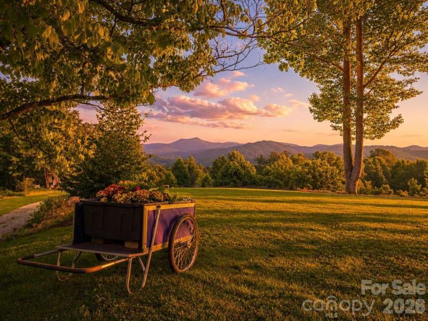 75 Mountain View Road, Sylva, NC 28779.  MLS# CAR4377022, YatesRealty ID 35873. 