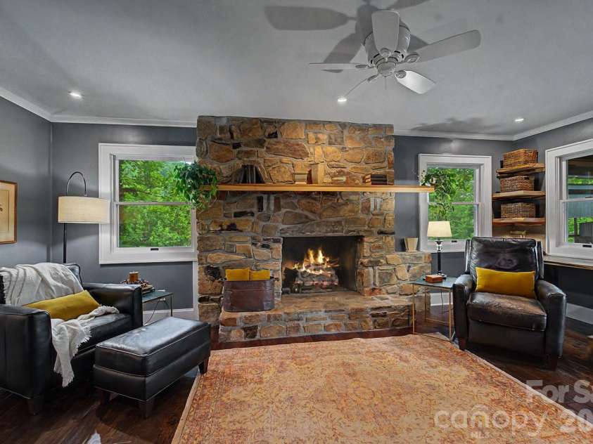 75 Mountain View Road, Sylva, NC 28779.  MLS# CAR4377022, YatesRealty ID 35873. 