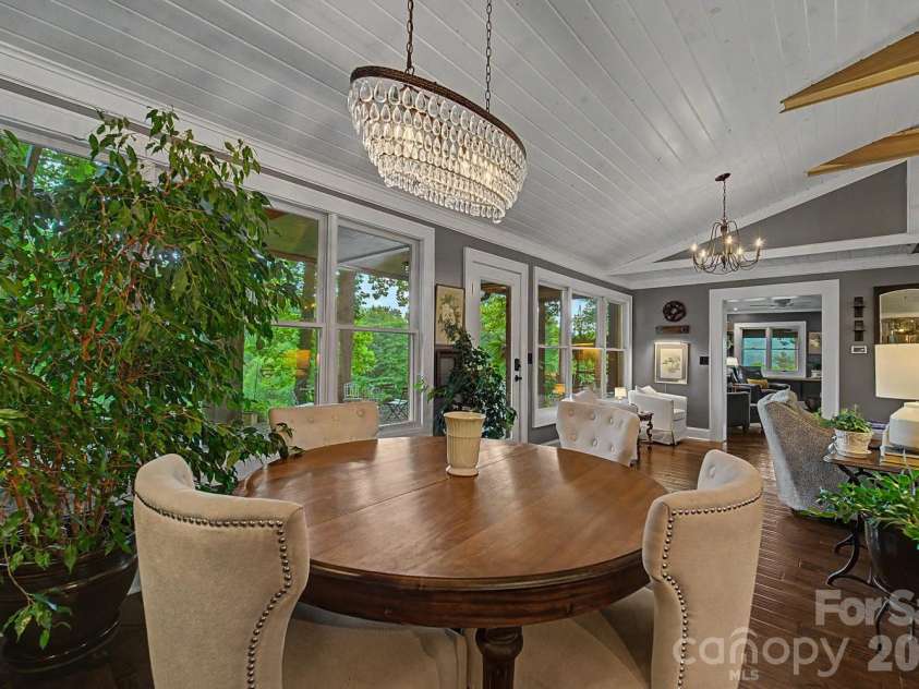 75 Mountain View Road, Sylva, NC 28779.  MLS# CAR4377022, YatesRealty ID 35873. 