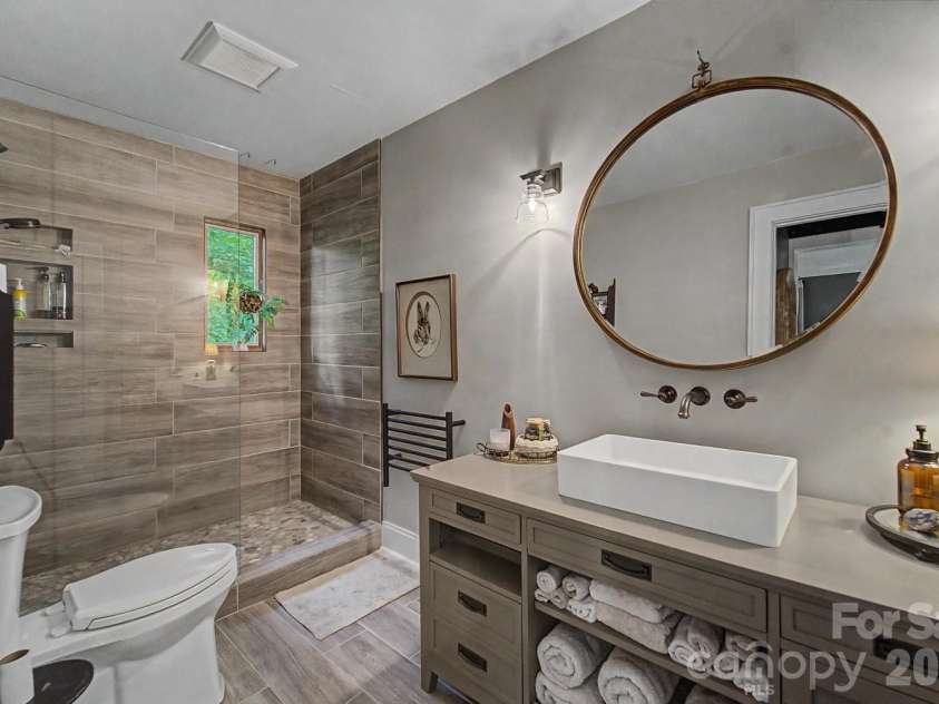 75 Mountain View Road, Sylva, NC 28779.  MLS# CAR4377022, YatesRealty ID 35873. 