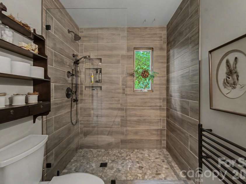 75 Mountain View Road, Sylva, NC 28779.  MLS# CAR4377022, YatesRealty ID 35873. 