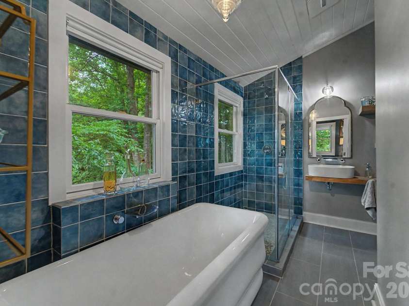 75 Mountain View Road, Sylva, NC 28779.  MLS# CAR4377022, YatesRealty ID 35873. 